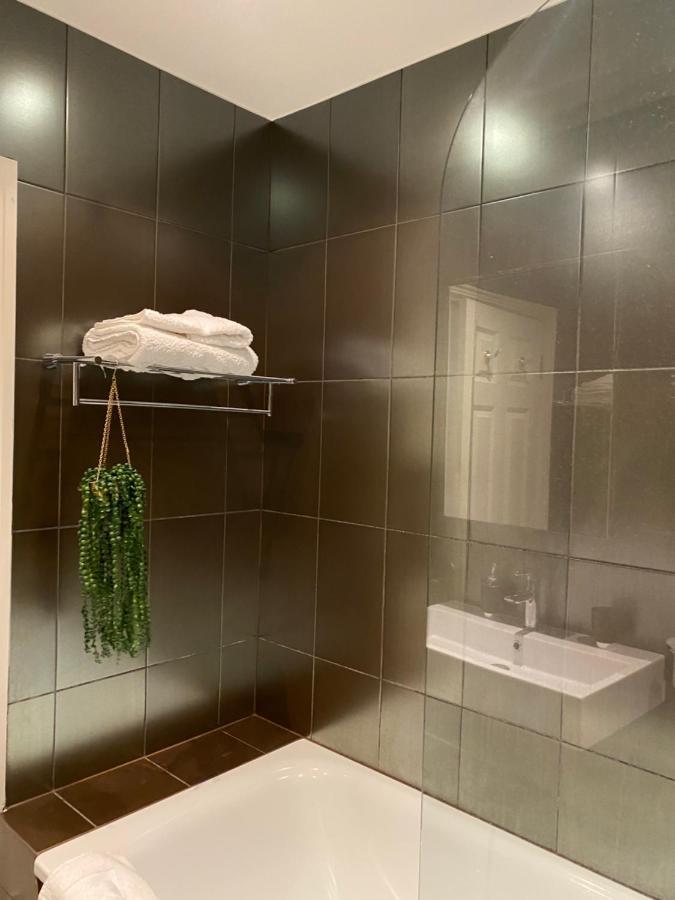 Apartament Beautiful Modern Studio In High Street Kensington Londyn Zewnętrze zdjęcie